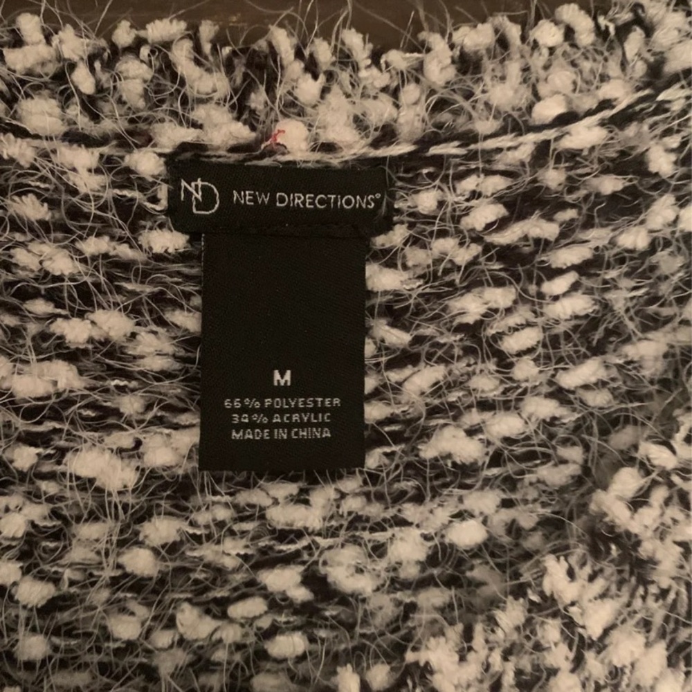Sweater - Picture 2 of 3